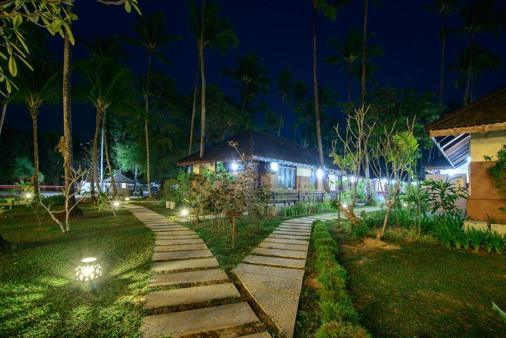 Blue Oceanic Bay Hotel Ngapali Exterior photo